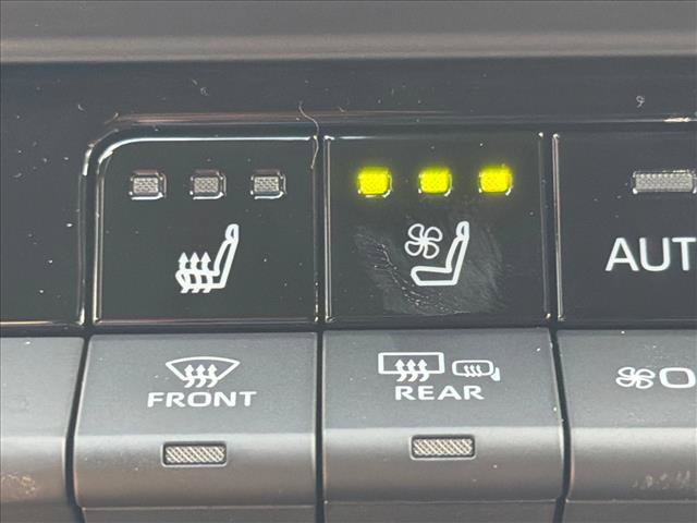 Used 2026 Toyota Crown AWD/4WD image 30