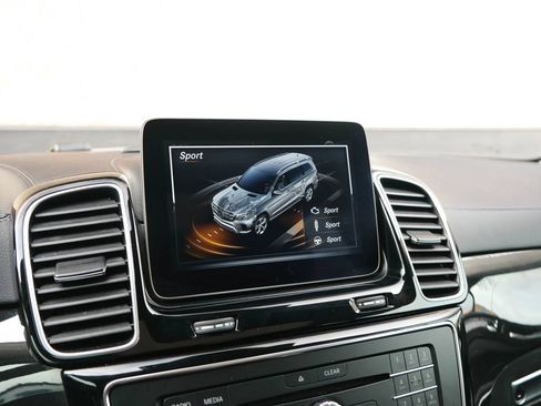 Used 2018 Mercedes-Benz GLS 550 4MATIC w/ Driver Assistance Package image 44