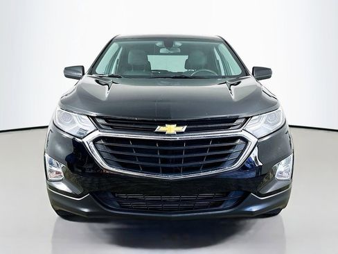 Used 2019 Chevrolet Equinox LT FWD image 2