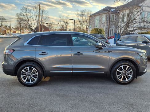 Certified 2022 Lincoln Nautilus AWD w/ Premium Package image 3