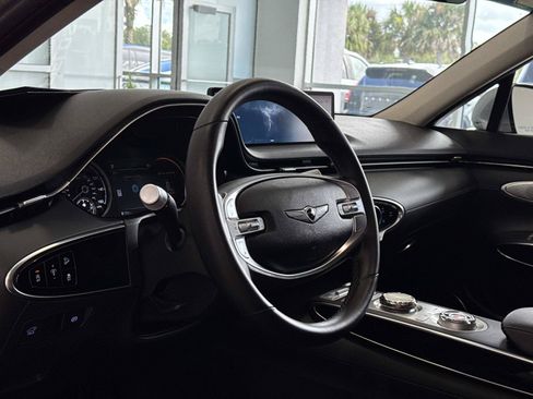 Used 2024 Genesis GV70 2.5T AWD/4WD image 15