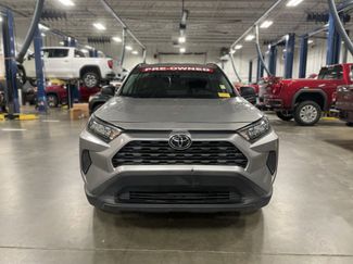 Used 2021 Toyota RAV4 LE video 2