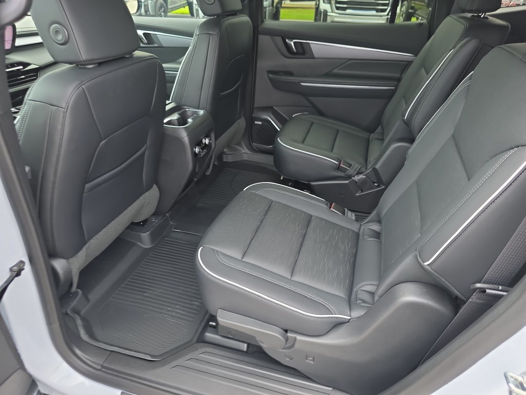 New 2026 Buick Enclave Sport Touring w/ Power Package FWD image 33