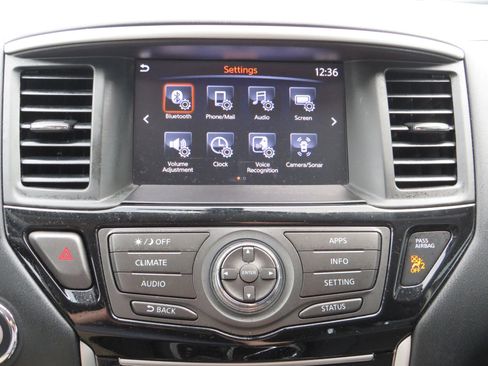 Used 2018 Nissan Pathfinder SV w/ SV All Weather Package image 20