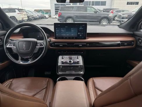 Used 2023 Lincoln Nautilus Reserve w/ Luxury Package image 23