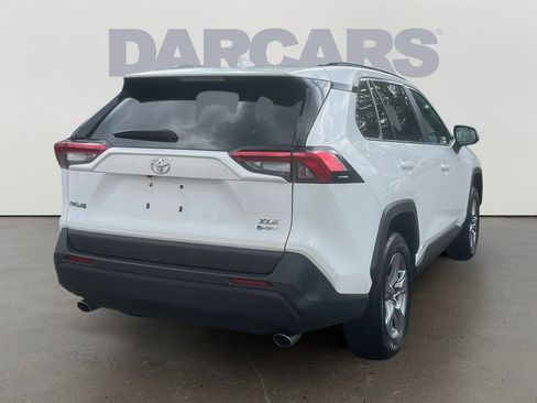 Used 2025 Toyota RAV4 XLE AWD/4WD image 7