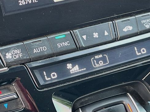 Used 2022 Honda Odyssey Touring image 16