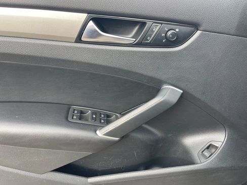 Used 2020 Volkswagen Passat 2.0T SE image 10