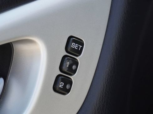 Used 2018 Nissan Pathfinder Platinum FWD image 24