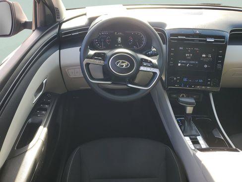 Certified 2024 Hyundai Tucson SEL FWD image 20