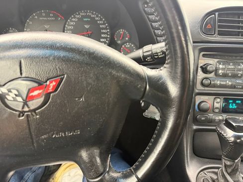 Used 1998 Chevrolet Corvette Base w/ Memory Pkg image 33