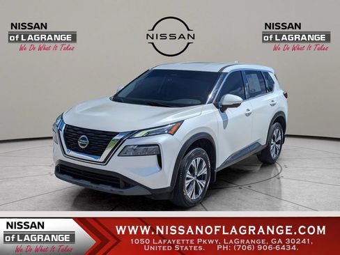 Used 2021 Nissan Rogue SV FWD image 1