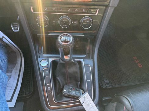Used 2016 Volkswagen GTI Autobahn w/ Lighting Package (SEL) FWD image 23