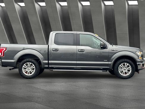 Used 2017 Ford F150 Lariat w/ Trailer Tow Package image 3