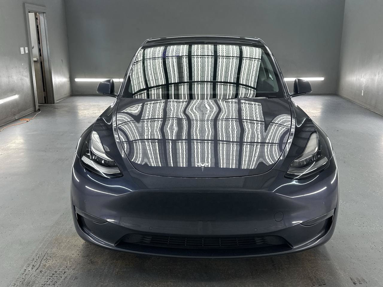 Used 2021 Tesla Model Y Long Range AWD/4WD image 2