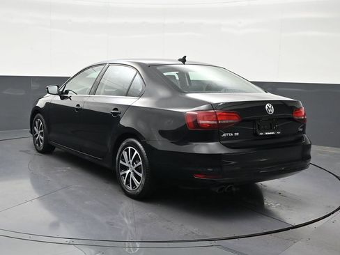 Used 2018 Volkswagen Jetta SE FWD image 3