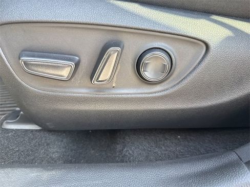 Used 2024 Toyota RAV4 XLE image 32