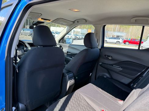 Used 2023 Nissan Kicks SV image 26