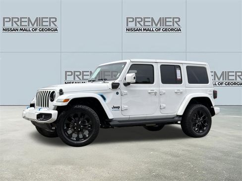 Used 2021 Jeep Wrangler Unlimited Sahara AWD/4WD image 1