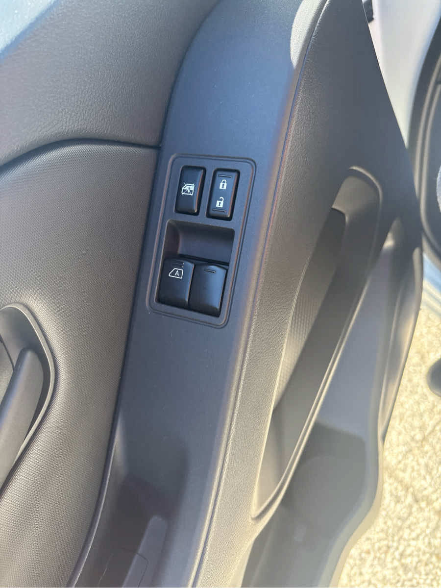 Used 2022 Nissan Frontier S RWD image 14