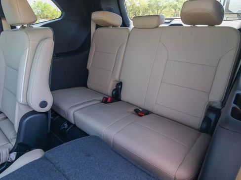 New 2026 Buick Enclave Preferred w/ Power Package FWD image 28