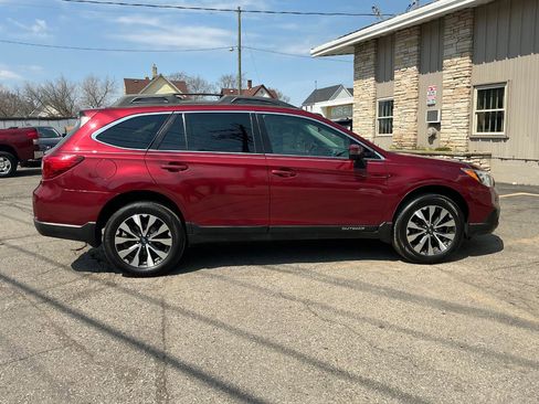 Used 2015 Subaru Outback 2.5i Limited w/ Popular Package #4 image 2