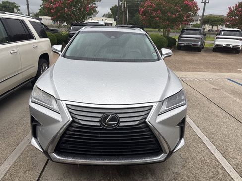 Used 2017 Lexus RX 350 FWD w/ Premium Package image 2