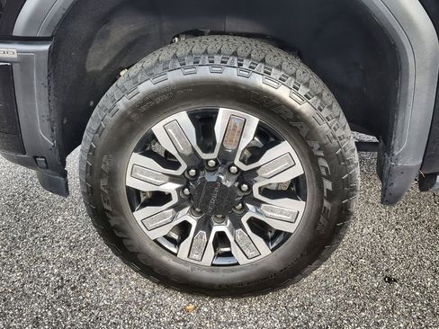 Used 2024 GMC Sierra 2500 Denali w/ Denali Reserve Package image 34