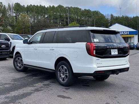 New 2026 Ford Expedition Max Active RWD image 5