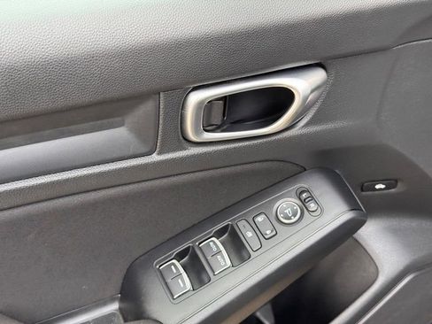 Used 2023 Honda Civic Sport image 18