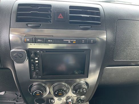 Used 2009 HUMMER H3T Alpha image 12
