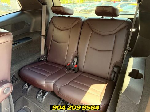 Used 2020 Cadillac XT6 Premium Luxury FWD image 27