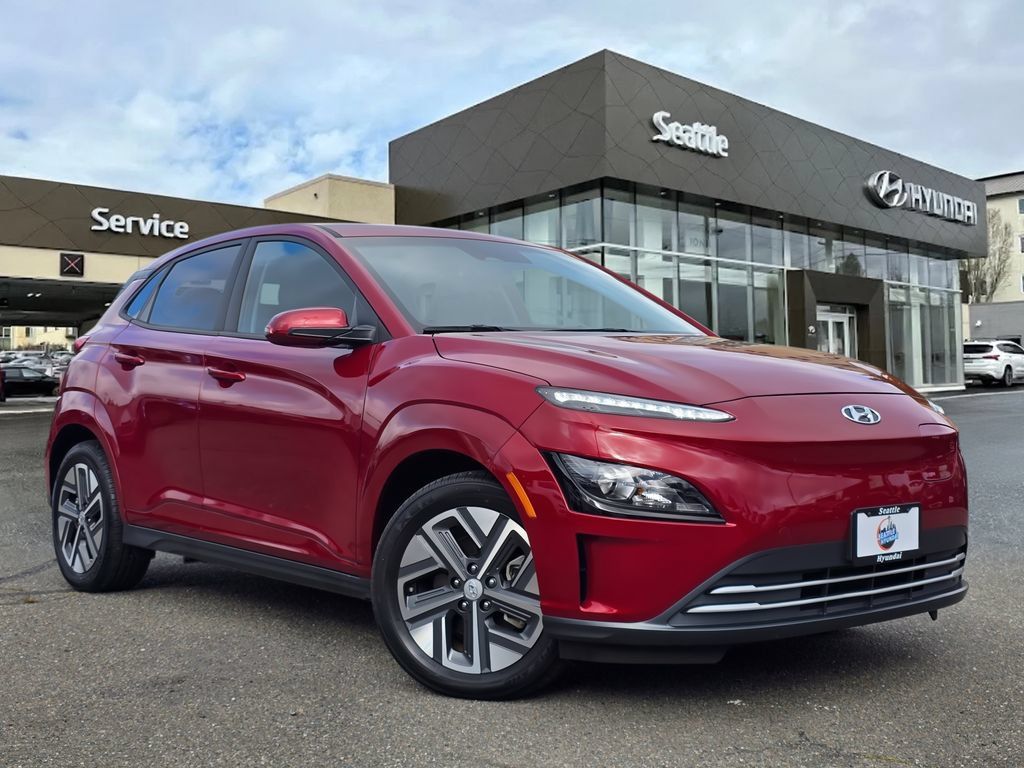 Used 2023 Hyundai Kona SE FWD 360° Tour