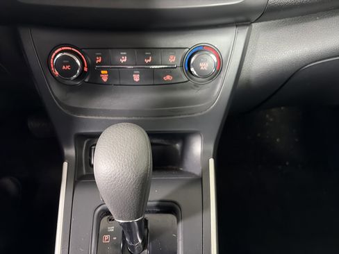 Used 2017 Nissan Sentra S image 23