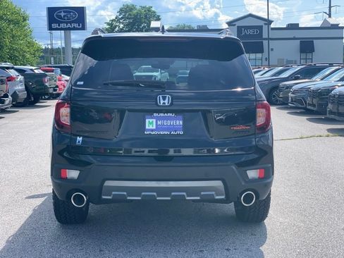 Used 2025 Honda Passport TrailSport image 6