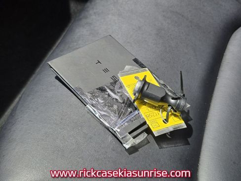 Used 2023 Tesla Model 3 Standard Range image 24