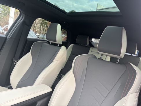 Used 2025 BMW X2 xDrive28i image 19