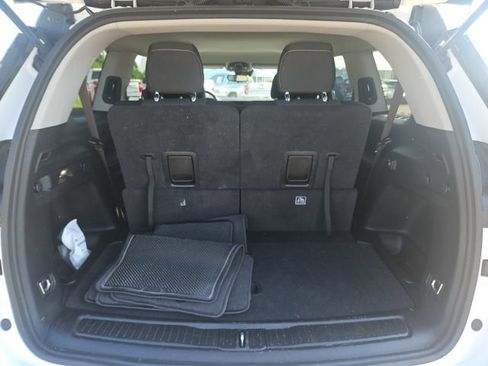 Used 2024 Jeep Grand Cherokee L Laredo AWD/4WD image 11