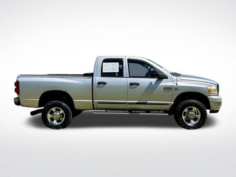 Used 2007 Dodge Ram 2500 Truck SLT AWD/4WD image 4