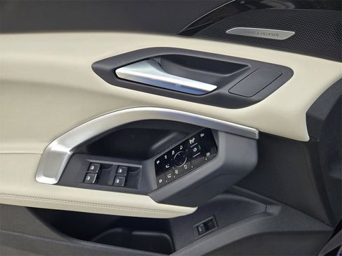 New 2025 Audi Q5 Premium Plus image 18