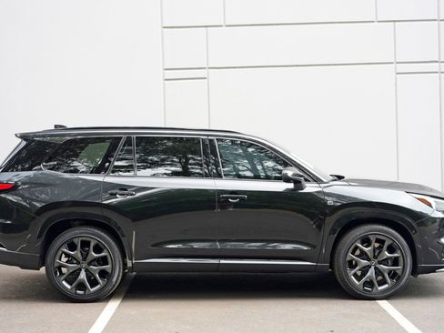 Used 2025 Lexus TX 500h AWD w/ Technology Package image 53