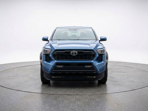 Used 2025 Kia Soul LX w/ LX Technology Package image 2