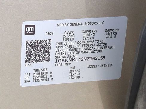 Used 2022 GMC Acadia SLE image 28