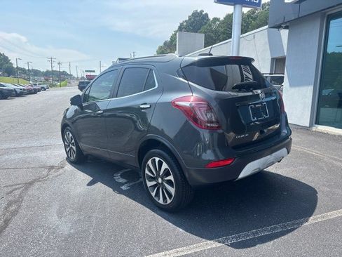 Used 2017 Buick Encore Essence FWD image 3