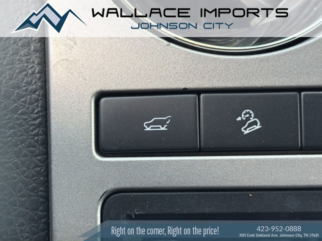 Used 2017 Ford Expedition Limited AWD/4WD image 30