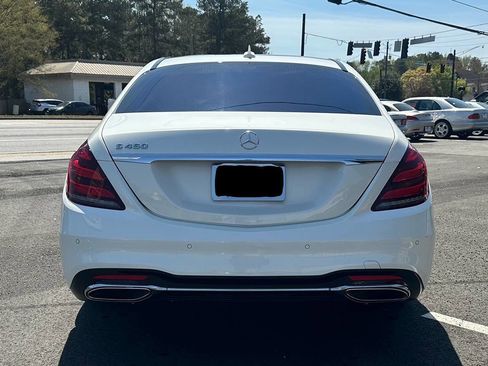 Used 2020 Mercedes-Benz S 450 Sedan w/ AMG Line Exterior image 4