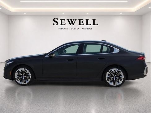 New 2027 BMW i5 eDrive40 RWD image 2