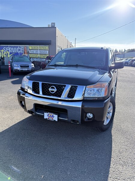 Used 2014 Nissan Titan SV w/ SV Value Truck Package AWD/4WD image 35