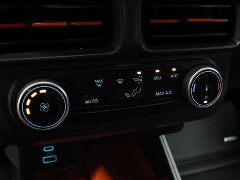 Certified 2024 Ford Maverick XLT FWD image 32