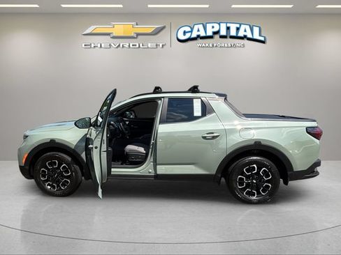 Used 2023 Hyundai Santa Cruz SEL Premium w/ Winter Package AWD/4WD image 3